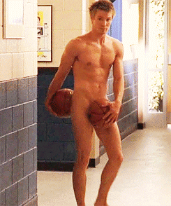amazingmalenudity: Chad Michael Murray