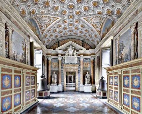 nuance:Vatican Library - Massimo Listri