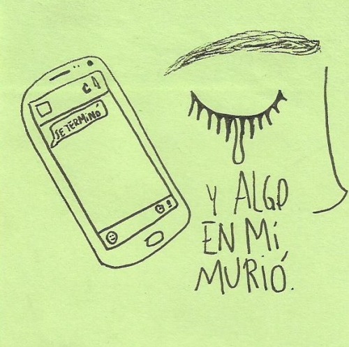 lunaresentusojos:  puaj, me rindo, no me volverá a amar nunca más en la vida :(  algo en mi murió ese día y nunca volví a ser la misma jijiji