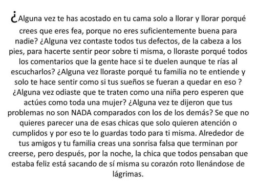 youarenotalone-believeinme:  Me siento tan estúpida llorando por no se bonita, por sentirme tan poca cosa para alguien..