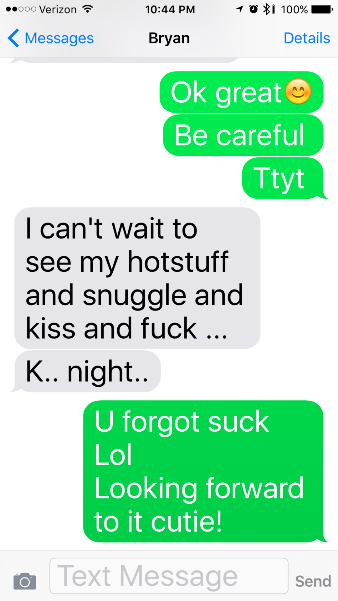 mrsstonemtncouple:  Mrs Stonemtncouple txting her bull about there upcoming sleepover