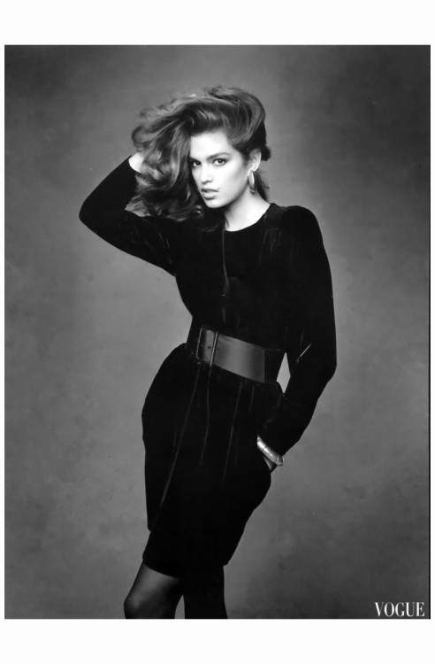 chicinsilk:RIP Monsieur Patrick Demarchelier 🖤 (1943-2022)Cindy Crawford Vogue Paris October 1987Photo Patrick Demarchelier