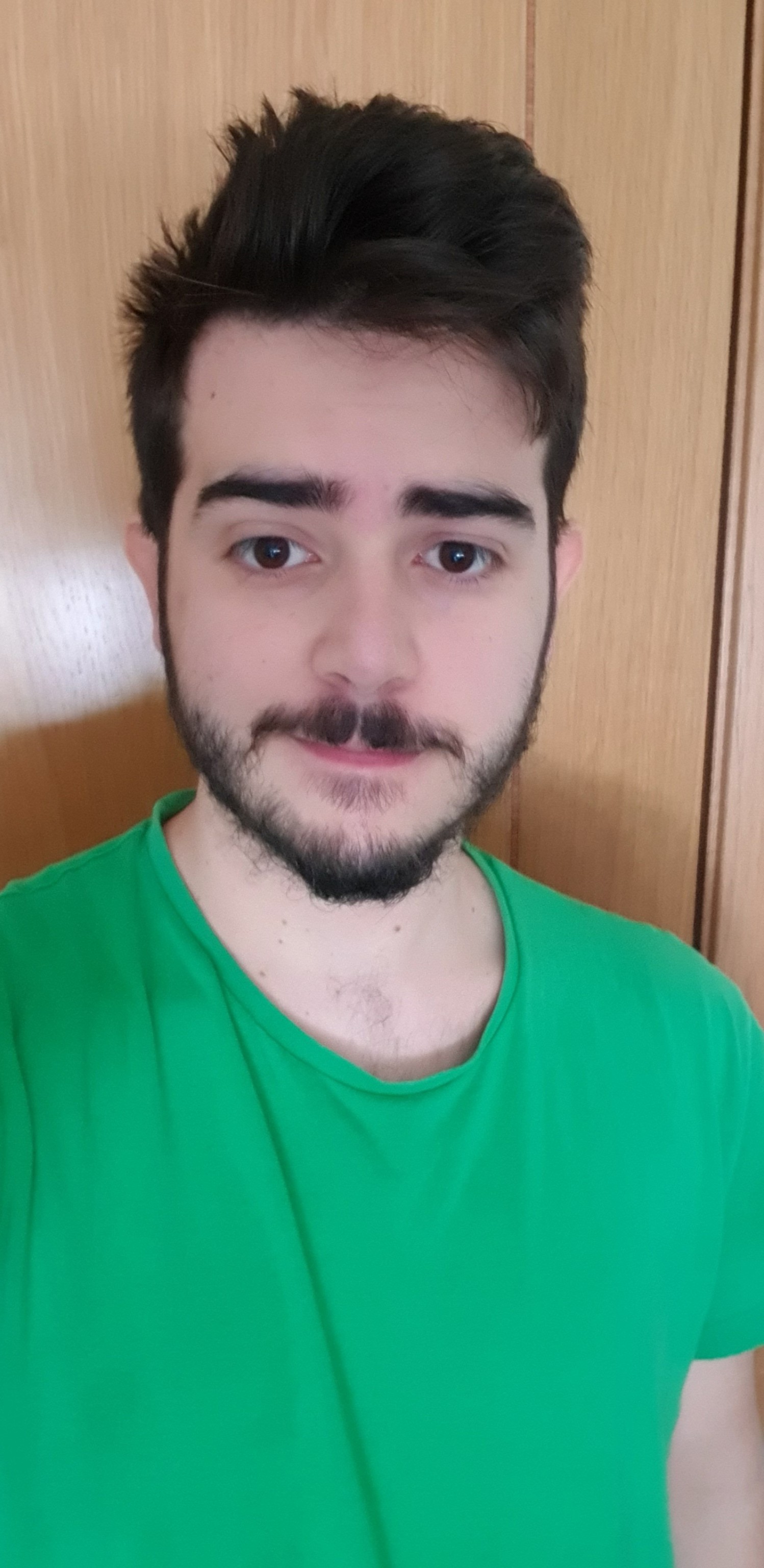 thatguyvitor:@danantho tagged me in that selfie thing, so here you go, bed head and