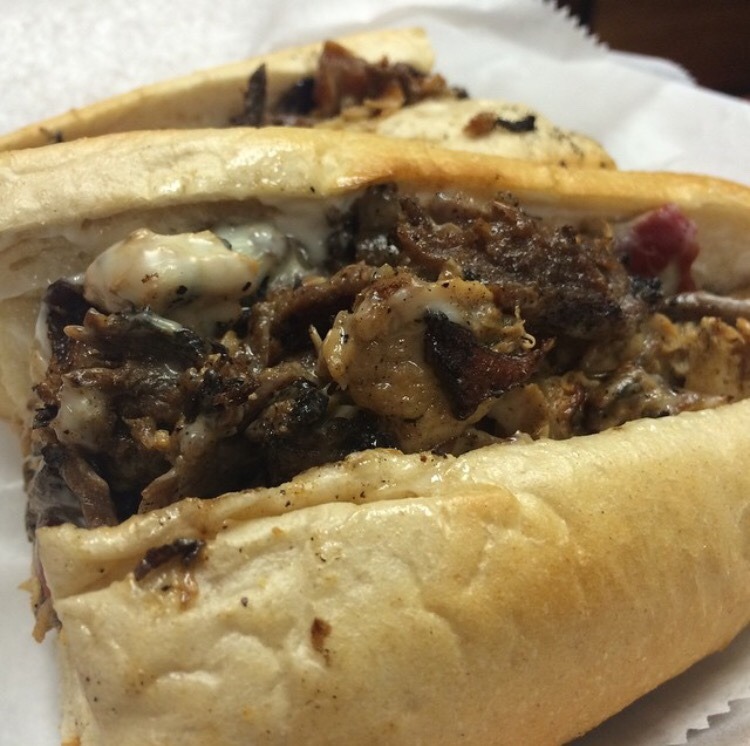 blackcooliequeenreign:  car-crashhearts:  i-choose-yusuke:  afro-arts:  Philly Cheesesteak