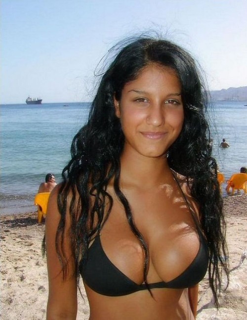 Busty Bikini Girls adult photos