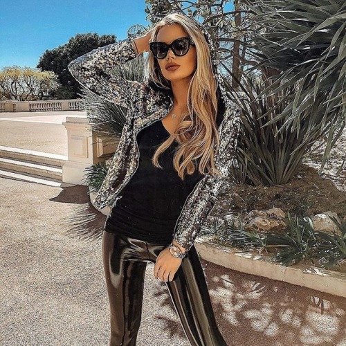 https://tightshinemodels.tumblr.com/post/172776035206