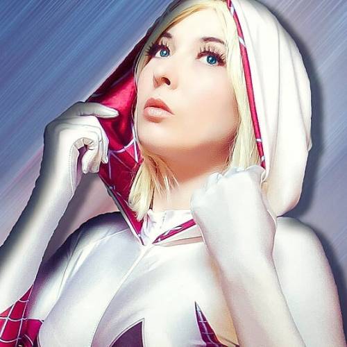 GwensdaySpecial photo taken by & editing done by myself- Suit design by :@brandonogilberto -