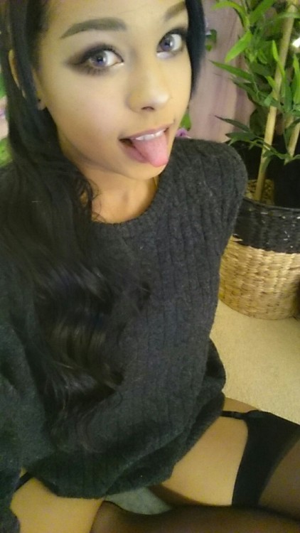 Porn Pics cherrychisa:  If you have my Snapchat you’ll