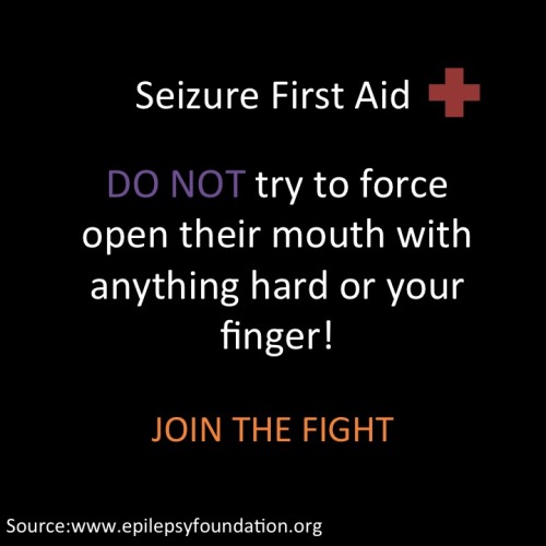 caffiend-queen:ishipphanaf: king-in-yellow: hopephd: Seizure First Aid.  Learn it. Share it. Kn