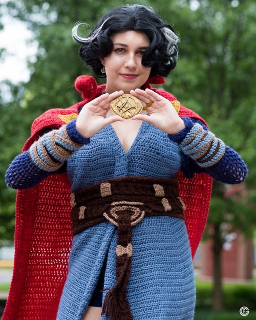 thescarletstitch:Hey Marvel fans! I’m an art student on summer break looking for some crochet 