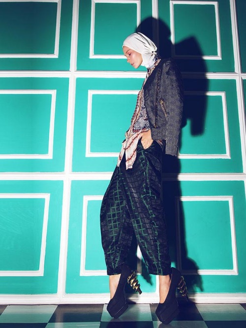 Aquila Style hijab fashion shoot: Statement of declaration Prints, patterns and textures morph into 