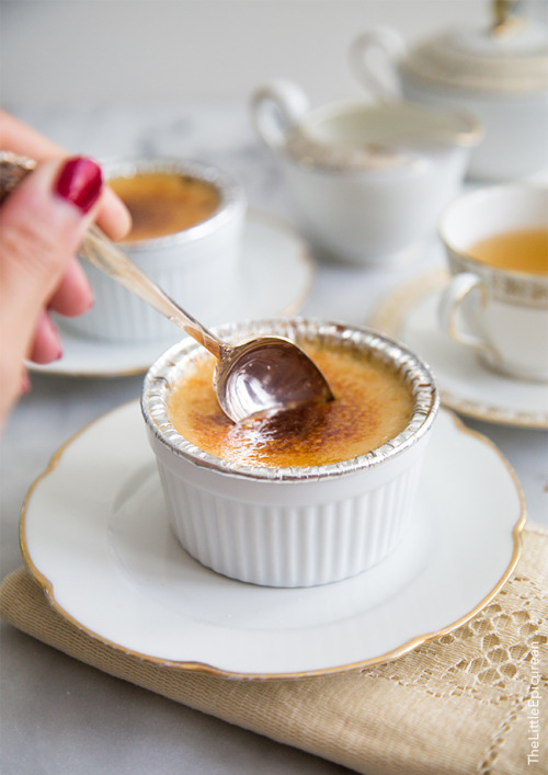 magicalfoodtime: (via Slow Cooker Creme Brulee -The Little Epicurean)