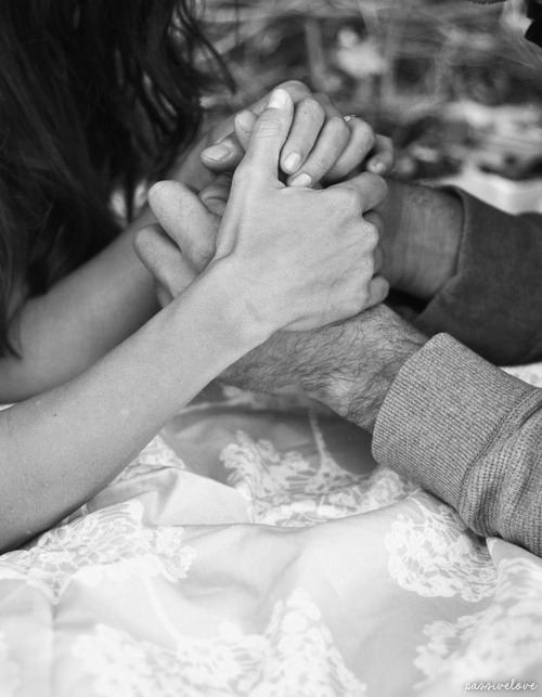 crazykissing:  sex / love / romance blog 