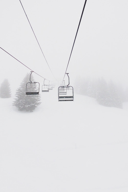 avenuesofinspiration:Empty Chairlift | Source porn pictures