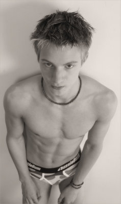 nick99cgn-v2:  Follow me and see more hot Boys and Men