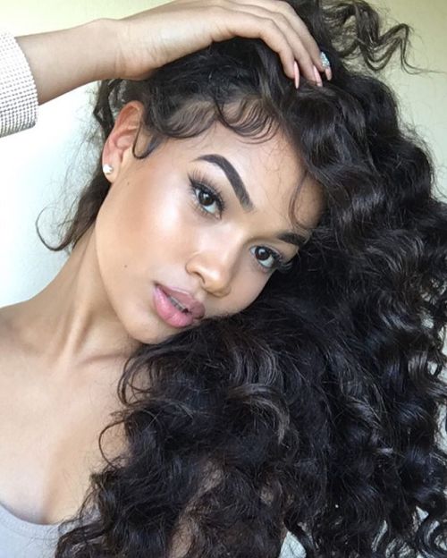 la-venere-nera:  IG: iamcydneychristine Height: 5'10" 