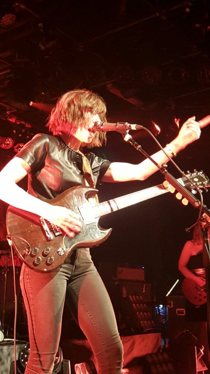 nature-dyke:  Sleater-Kinney  Vancouver, B.C.  May 6, 2015