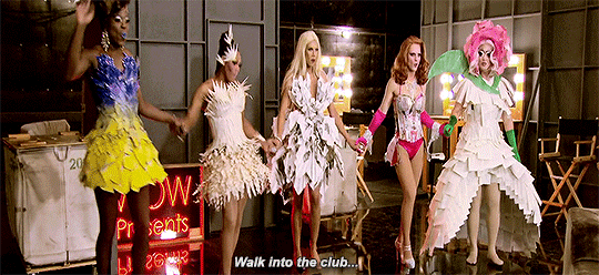 ccavill:  Can we all do it for untucked? 