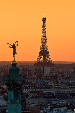 mistergoodlife:  Sunrise from Bastille