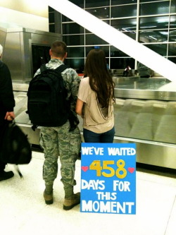 the-absolute-funniest-posts:  cucumberkake:  That’s  ridiculous. No one should have to wait 458 days for their  LUGGAGE.   This post has been featured on a 1000Notes.com blog!