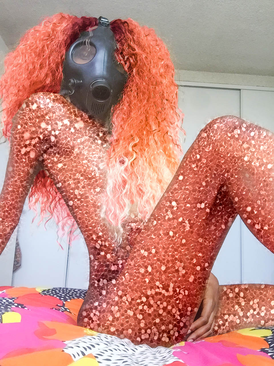 jxnchuriki:  barelypervrted:  @jxnchuriki you are the glitter princess.  Stardust