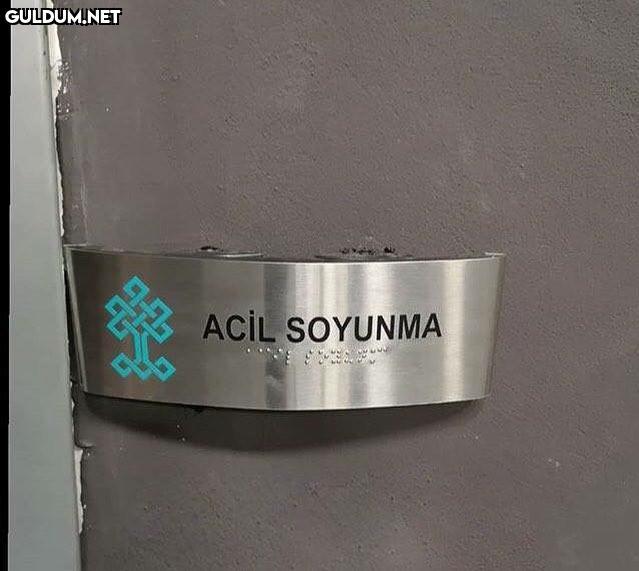 ACİL SOYUNMA
   Orijinal...