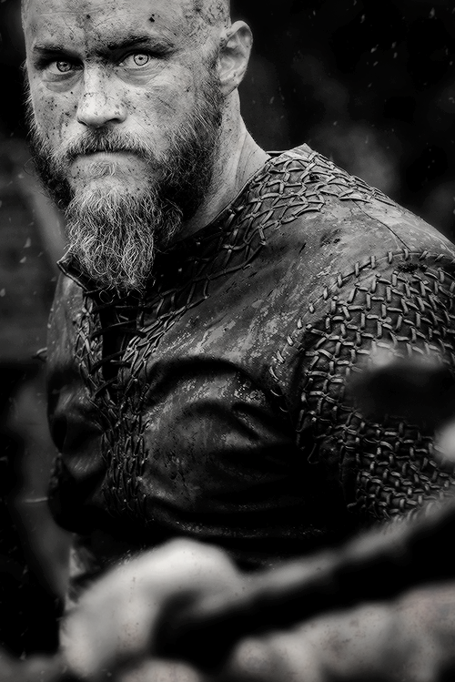 vikingshistory:    “I am weary and I’m blood-sickened, and that is the truth.”
