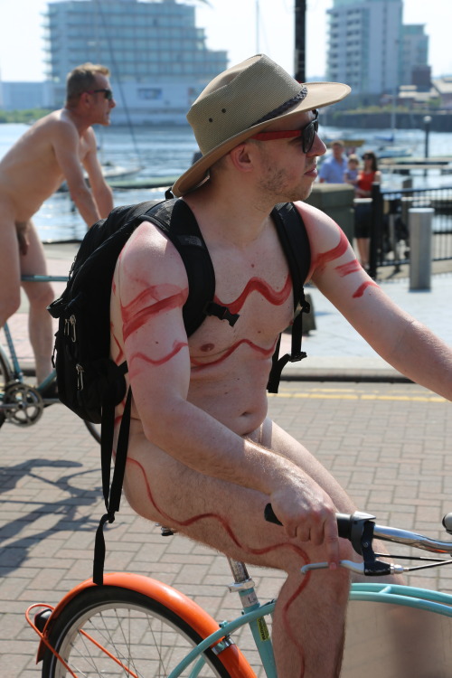 World Naked Bike Ride Cardiff 2016To see more pics of this great event go to…publiclynude.tum