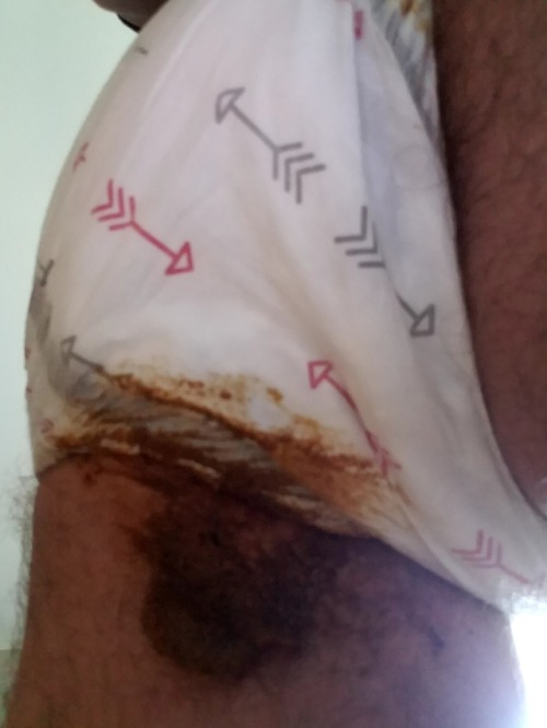 diaperpantypoop: Full Load! The only drawback to using XL Pullups. They don’t hold those big s