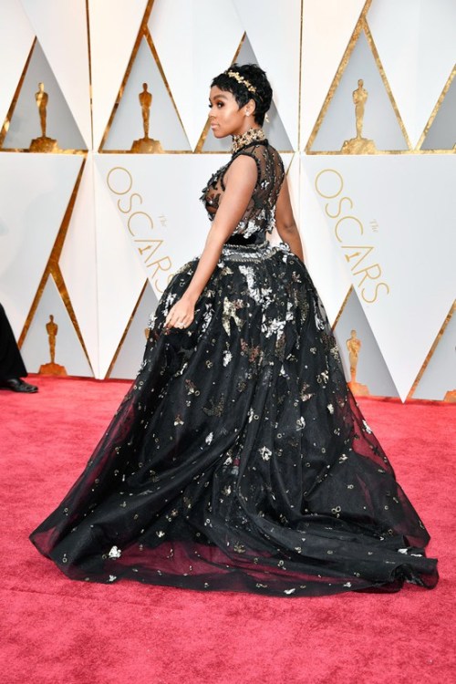 sartorialadventure:Janelle Monae at the Oscars, 2017 in Elie Saab