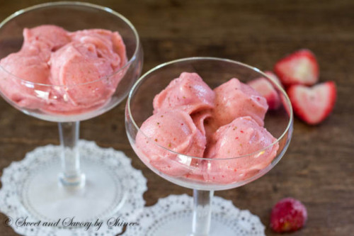 beautifulpicturesofhealthyfood:Banana Strawberry Ice Cream…RECIPE