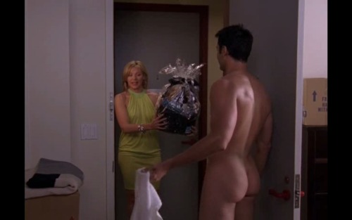 jsuavazblog:  Victor Webster en la serie Sexo en Nueva York (Sex and the City). 