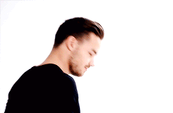 zayncangetsome:  make me choose → vastlyunknown asked: curly liam or beardy liam