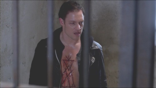 http://screencaps-stalwarts.net/tahmoh-penikett/thumbnails.php?album=40