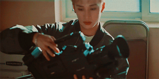 74a799d814779860bf7a2bcb4df697d771c9a2dd.gifv