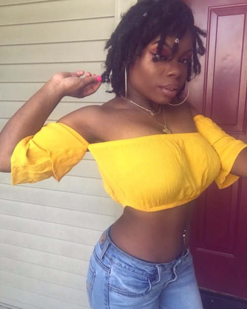 msamour:Cornbread fed. Located in SCWhere are you from?Loc’d 6 months IG: @msamour_