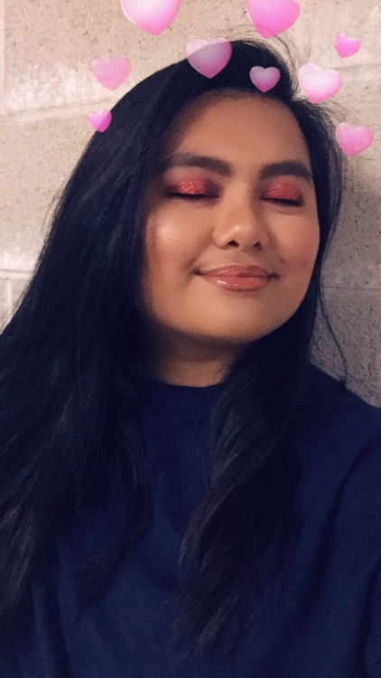shadowtearling:1. i love this filter bc i am so full of love! & 2. i had such a good eye make up