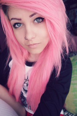 sweetcuties:  Follow me for more Cuties :)