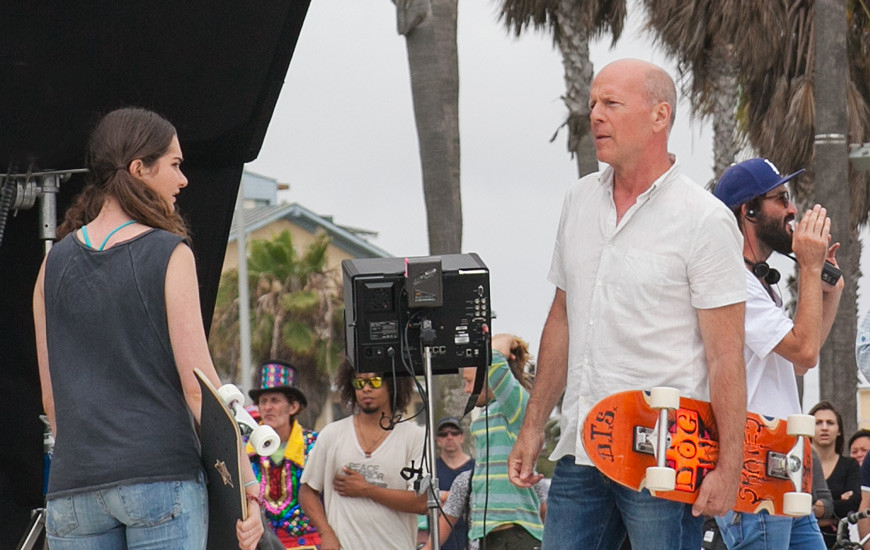Bruce Willis Shooting a Film Scene in Venice Beach 7-6-15 by Ginger Liu Photography by Ginger Liu
Via Flickr:
www.photo.gingerliu.com