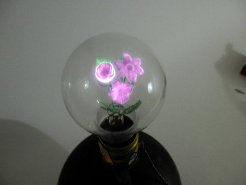 flutedsleeves:1940s aerolux neon flower lightbulb