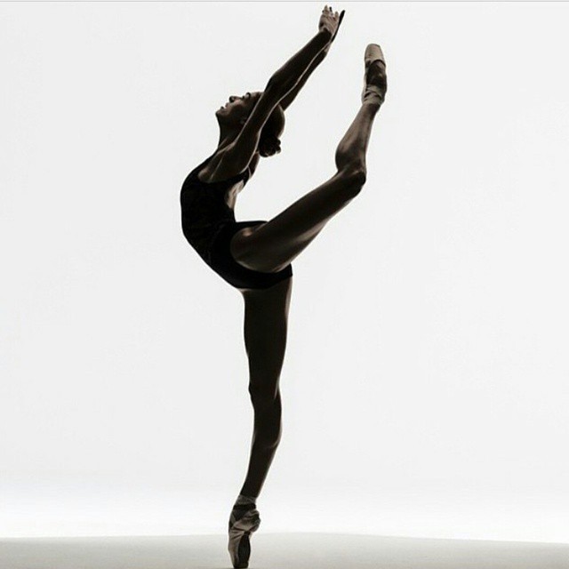 lugarescontextos:  @shellylove7 Dancer at American Ballet Theatre 👑 #balletclassical