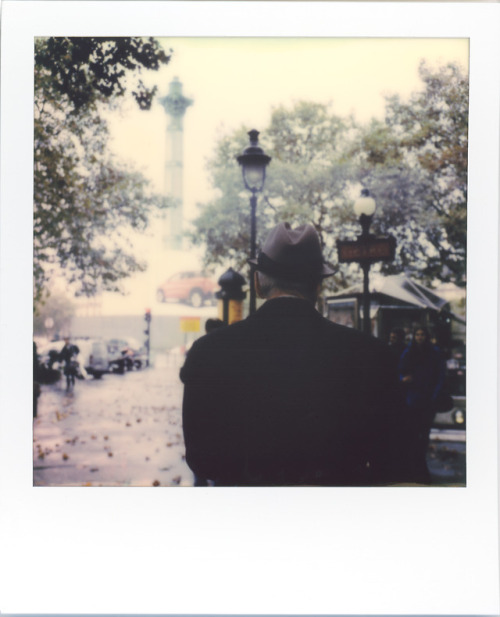 Looking backParis, FrancePolaroid SLR670-S, Polaroid Originals Color 600