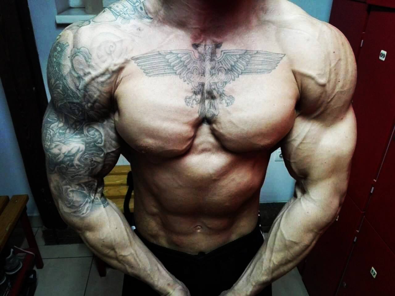 serbian-muscle-men:  Serbian bodybuilder Milan