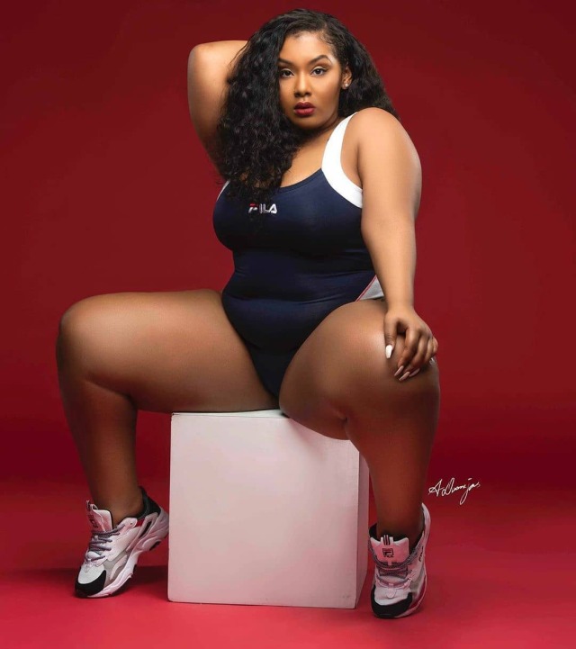 fletchertrowan:queens-goddesses-vixxxens-deact:THICK Beauty 