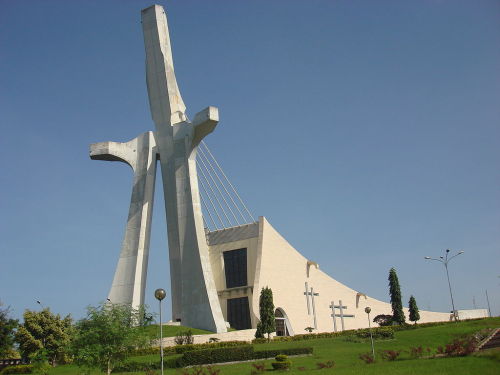 kawahineaihonua:  Space-Age Buildings in Africa Via 