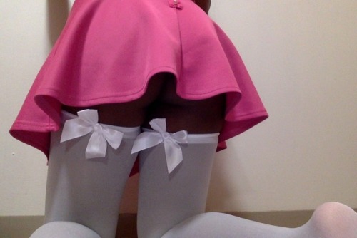 lilspaceprincess: cutie with a booty 