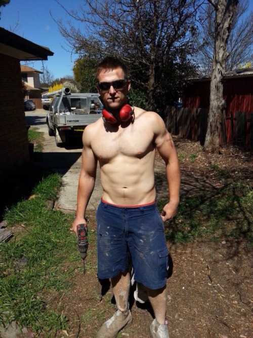 tradiesandchavs:  Hot