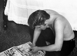 elvisdoingawesomethings:  Elvis reading the