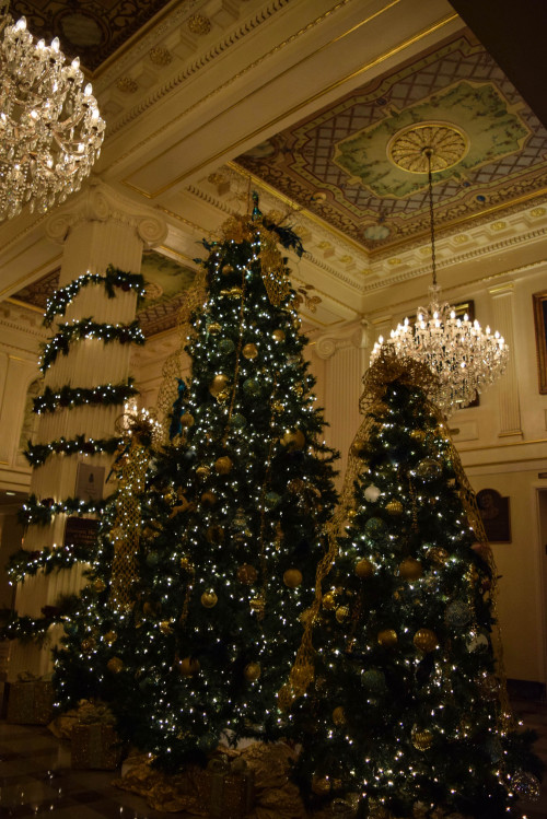 The Hotel Monteleone at Christmas. New Orleans, Louisiana. Photos by Kimberly Anne Nesmith.・For opti