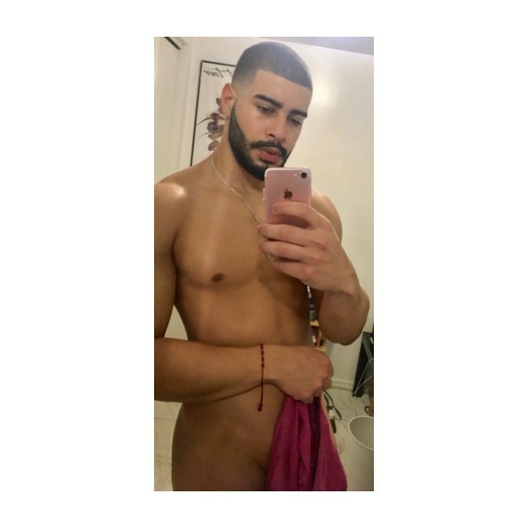 rafirei:  “I am in my mansion rockin’ Pink drawerss” • • • • #RafiRei
